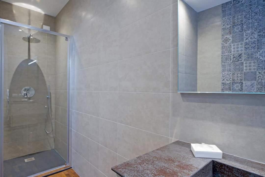 Central Stema Luxury Misano Adriatico Εξωτερικό φωτογραφία